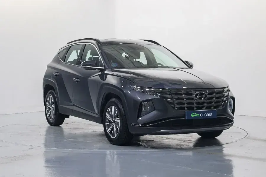 Usado Hyundai Tucson 230 CV (169 kW) 2022 Gris / plata SUV