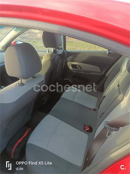 Usado Chevrolet Cruze LS 125 CV (91 kW) 2010 Rojo Berlina
