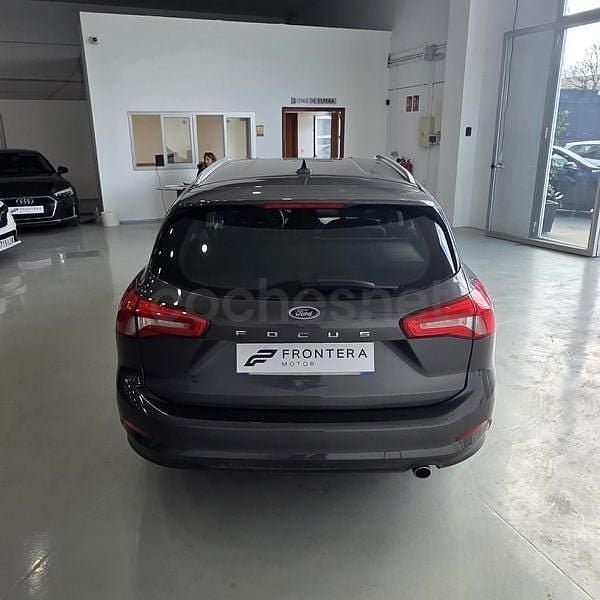Usado Ford Focus Trend 120 CV (88 kW) 2019 Azul Familiar