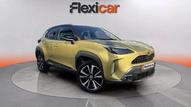 Usado Toyota Yaris Hybrid Edition 116 CV (85 kW) 2022 Amarillo