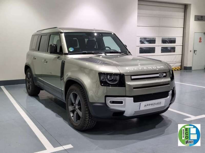 Verde Usado 2024 Land Rover Defender SE SUV | 92.640 € - Imagen 1/4