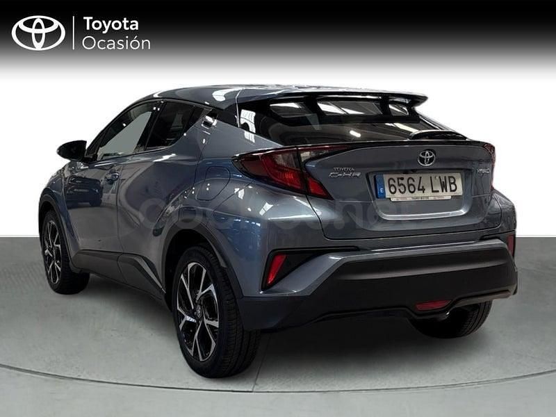 Usado Toyota C-HR Advance 122 CV (89 kW) 2022 Gris / plata SUV
