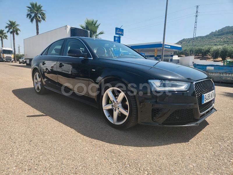 Usado Audi A4 120 CV (88 kW) 2013 Negro Berlina