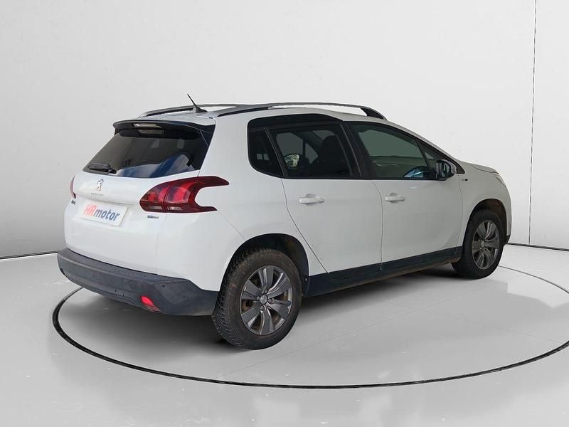 Usado Peugeot 2008 Style 110 CV (80 kW) 2017 Blanco SUV