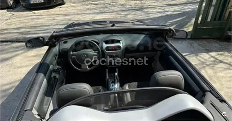 Usado Opel Tigra Enjoy 90 CV (66 kW) 2007 Azul Descapotable
