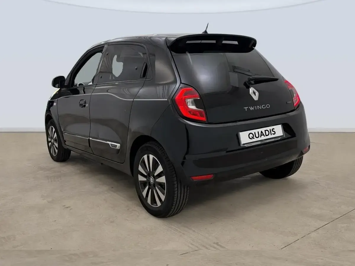 Usado Renault Twingo 60 kW (82 CV) 2023 Negro Utilitario