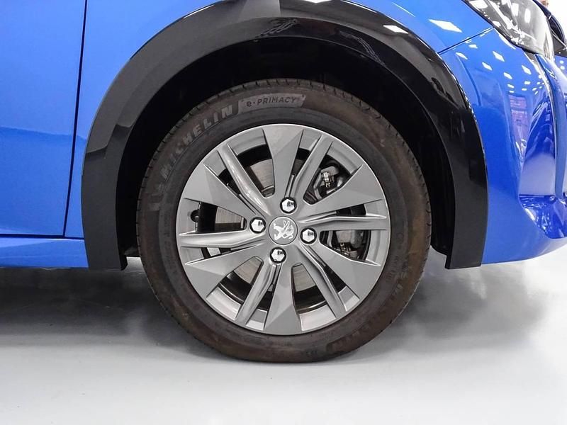 Usado Peugeot e-208 Allure 100 kW (136 CV) 2024 Azul Utilitario
