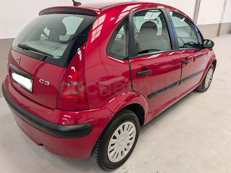 Usado Citroën C3 Furio 61 CV (44 kW) 2005 Granate Berlina