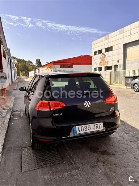 Usado VW Golf VII Advance 125 CV (91 kW) 2016 Negro Familiar