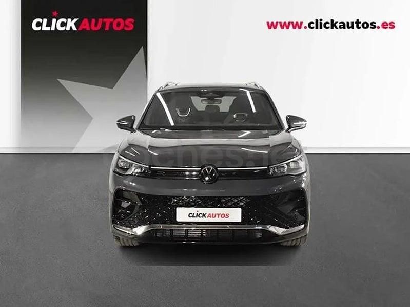 Usado VW Tiguan R-line 150 CV (110 kW) 2025 Gris / plata SUV