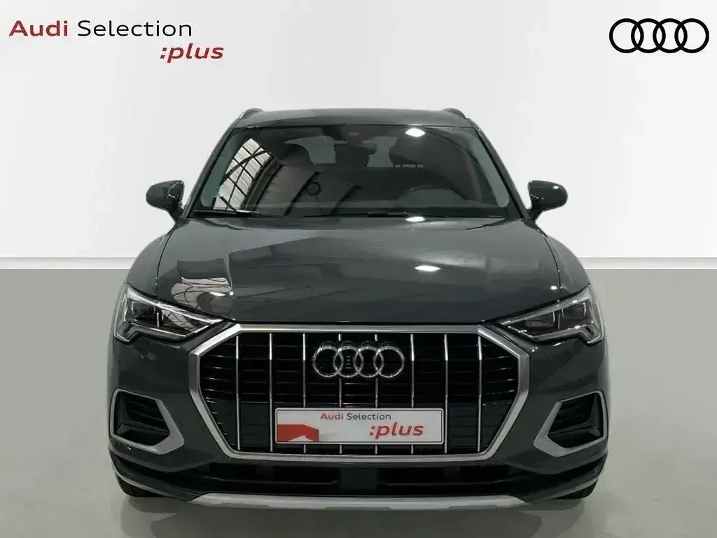 Käytetty Audi Q3 Advanced Plus 150 HP (110 kW) 2022 Harmaa Katumaasturi