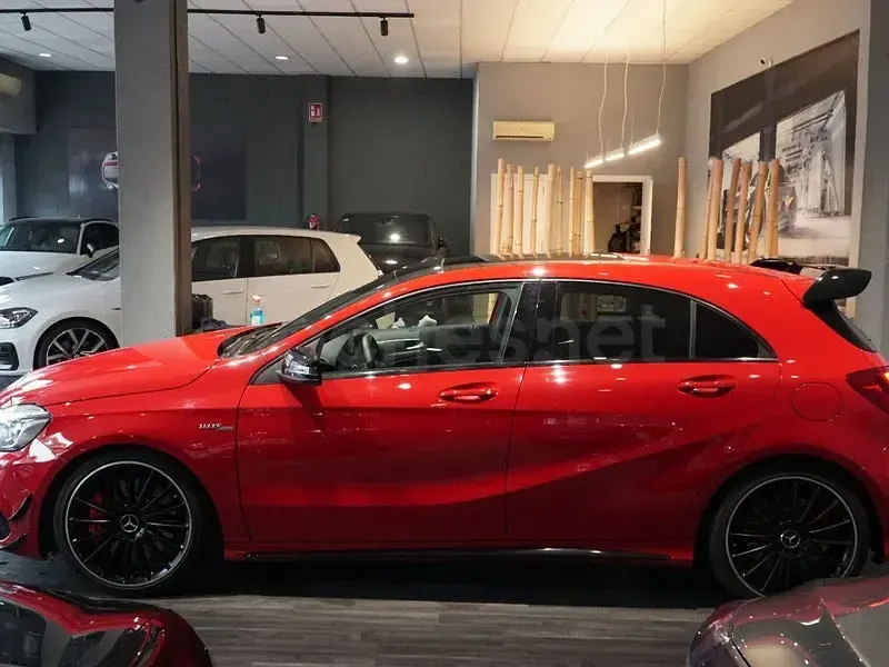 Usado Mercedes A45 AMG 381 CV (280 kW) 2016 Rojo Utilitario