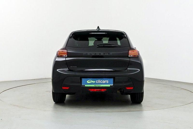 Usado Peugeot 208 Allure 100 CV (73 kW) 2025 Negro Utilitario