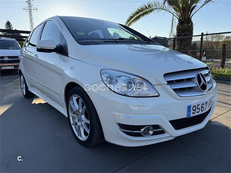 Blanco Usado 2009 Mercedes B180 Edition Monovolumen | 5495 € (Precio justo) - Imagen 1/4