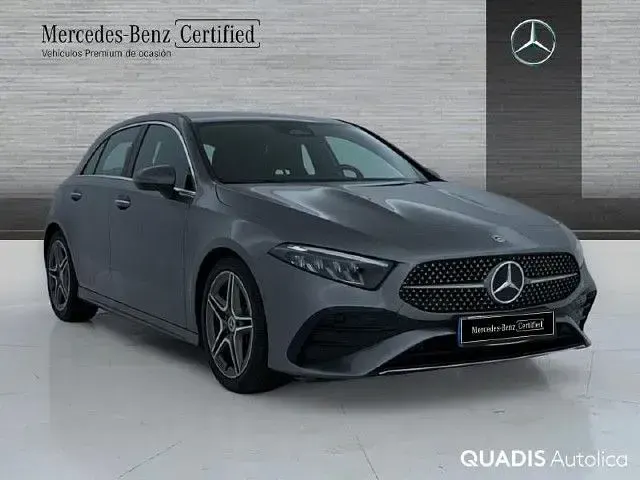 Usado Mercedes A180 116 CV (85 kW) 2023