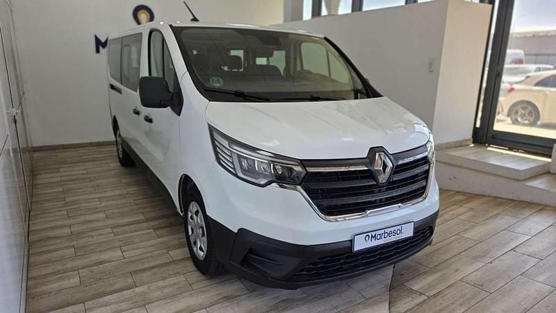 Usado Renault Trafic 150 CV (110 kW) 2023 Blanco Monovolumen