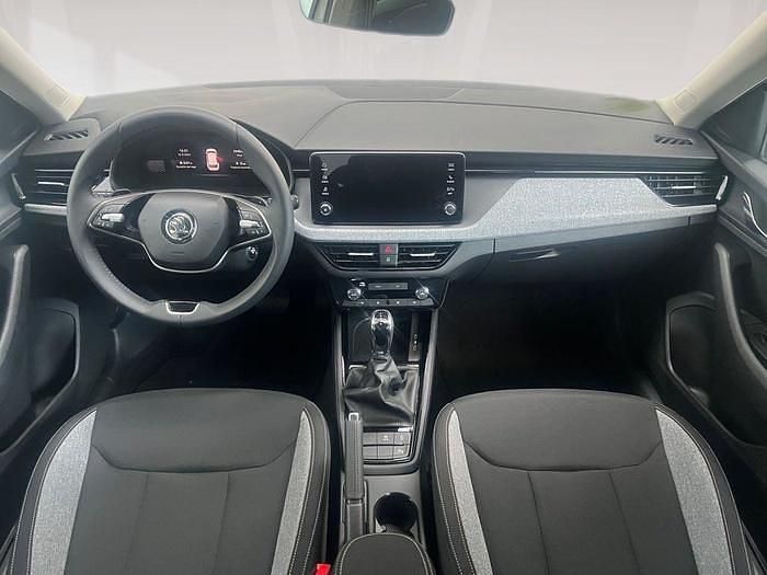 Usado Skoda Kamiq Selection 115 CV (84 kW) 2025 Blanco SUV