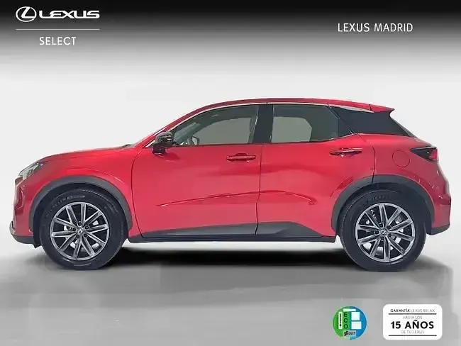 Usado Lexus LBX 136 CV (100 kW) 2025 Rojo SUV