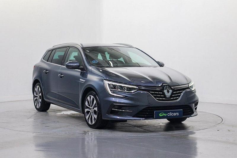 Usado Renault Mégane GrandTour Techno 140 CV (102 kW) 2022 Gris Familiar