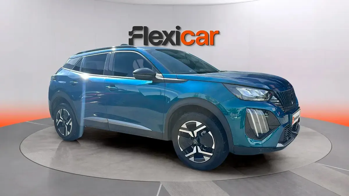 Usado Peugeot 2008 Allure 101 HP (74 kW) 2025 Azul SUV