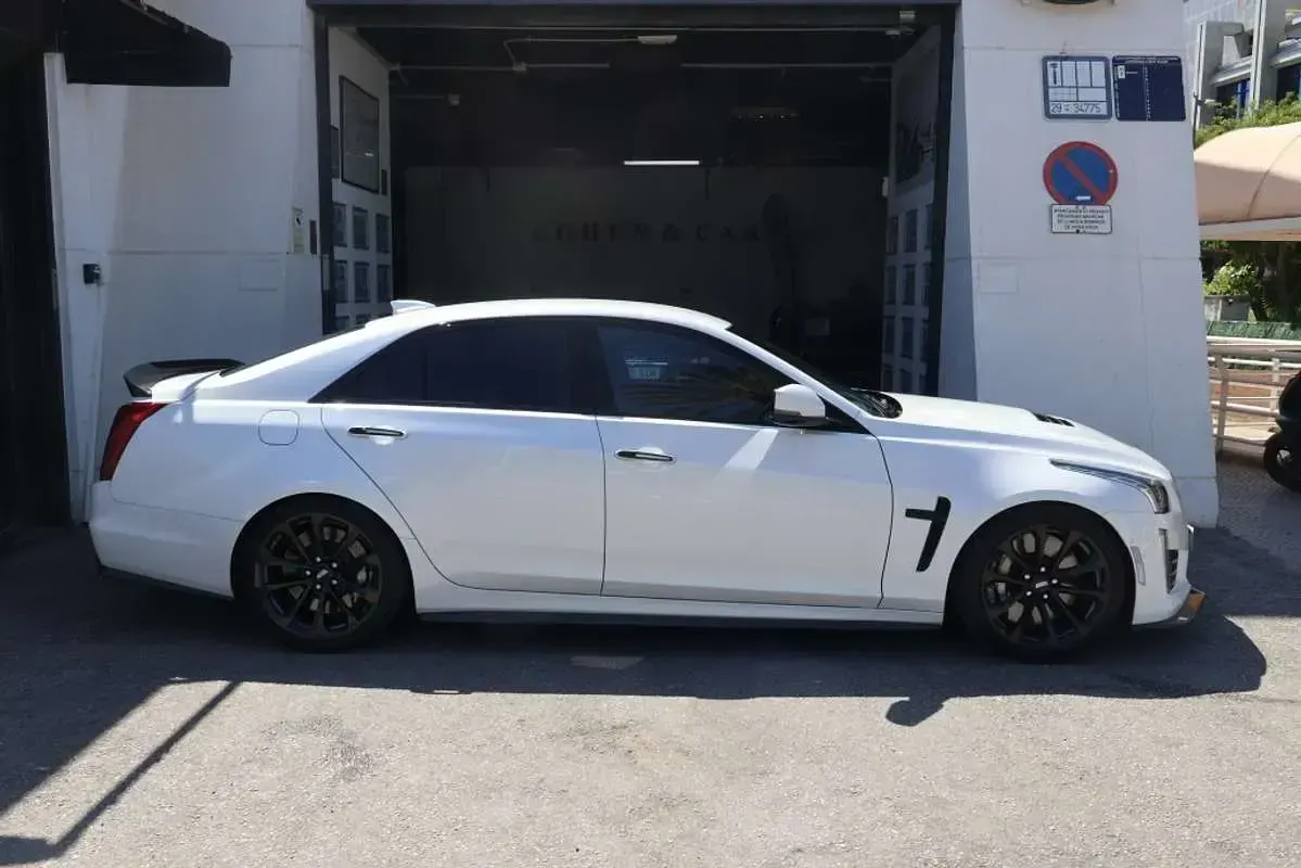 Usado Cadillac CTS 649 CV (477 kW) 2017 Blanco Berlina