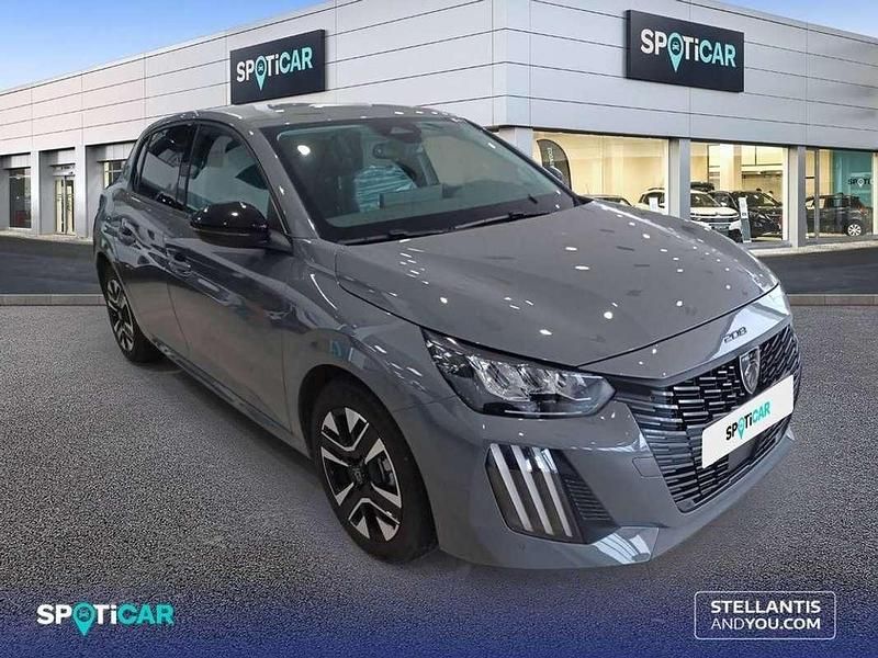 Nuevo Peugeot 208 Allure 101 CV (74 kW) 2025 Gris Utilitario
