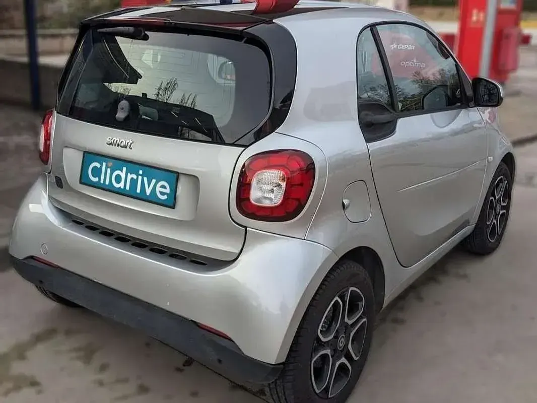 Usado Smart ForTwo Electric Drive 60 kW (82 CV) 2019 Gris Coupe
