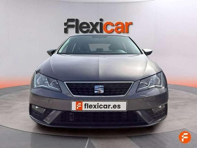 Usado Seat Leon ST Reference 110 CV (80 kW) 2017 Gris Familiar