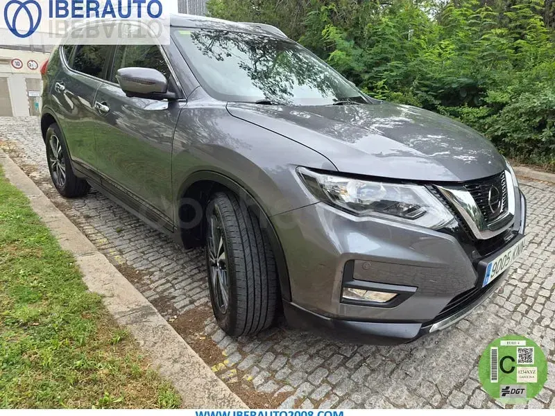 Usado Nissan X-Trail N-Connecta 131 CV (96 kW) 2018 Gris / plata SUV