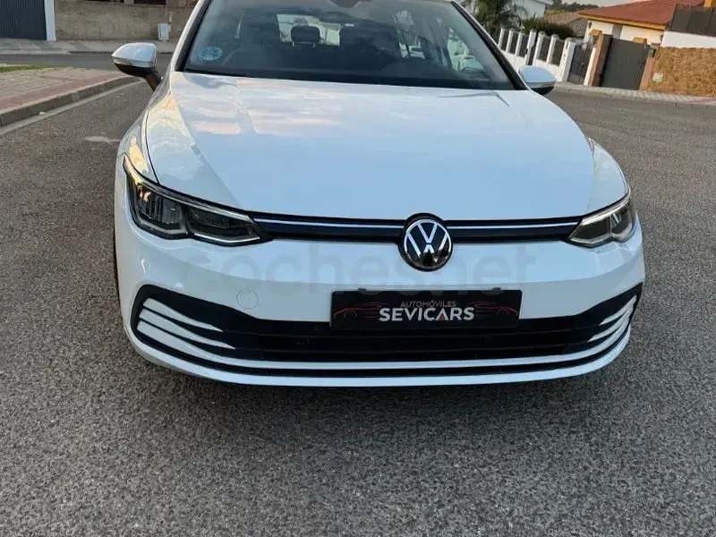 Usado VW Golf VIII 115 CV (84 kW) 2022 Blanco Familiar