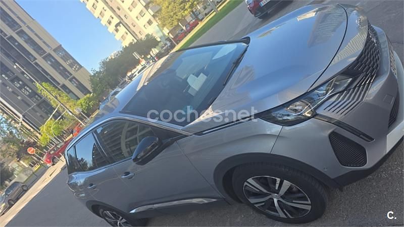 Usado Peugeot 3008 Allure 130 CV (95 kW) 2024 Gris / plata SUV