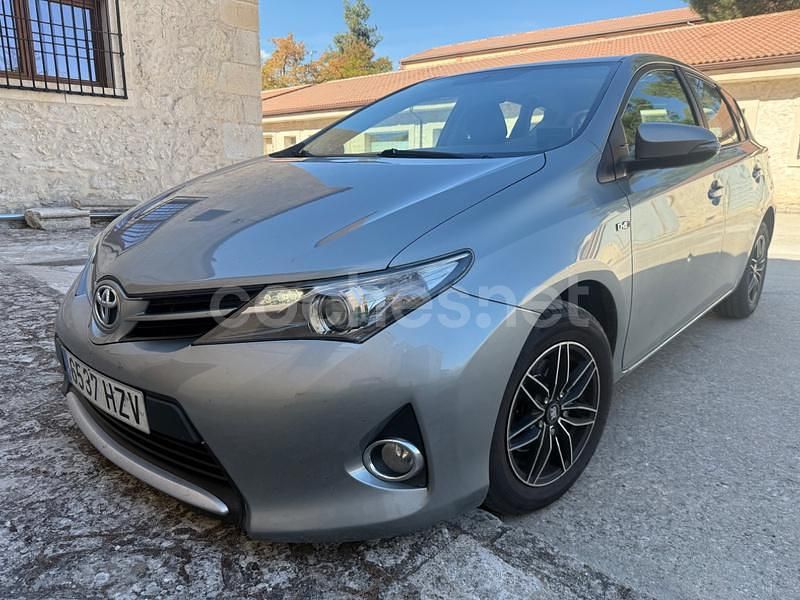 Gris / plata Usado 2014 Toyota Auris Business Edition Berlina | 9000 € (Buen precio) - Imagen 1/4