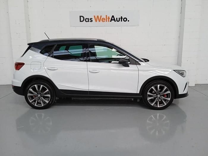 Usado Seat Arona FR 115 CV (84 kW) 2025 Blanco SUV