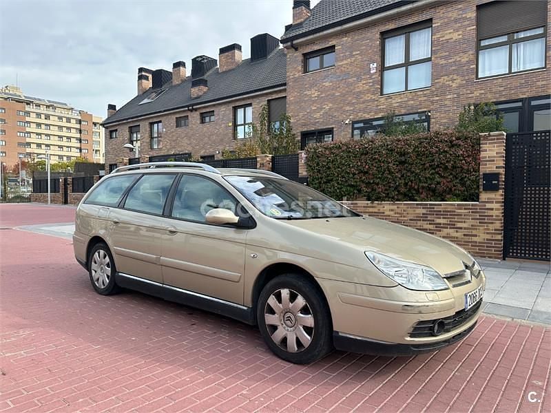 Beige Usado 2005 Citroën C5 Exclusive Berlina | 2990 € - Imagen 1/4