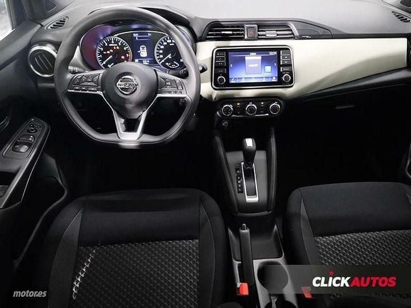 Usado Nissan Micra Acenta 92 CV (67 kW) 2023 Plateado Utilitario