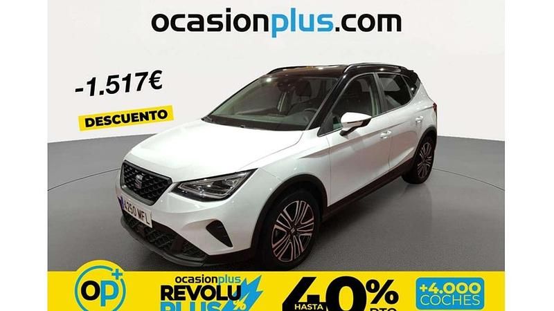 Usado Seat Arona Style 110 CV (80 kW) 2023 Blanco SUV