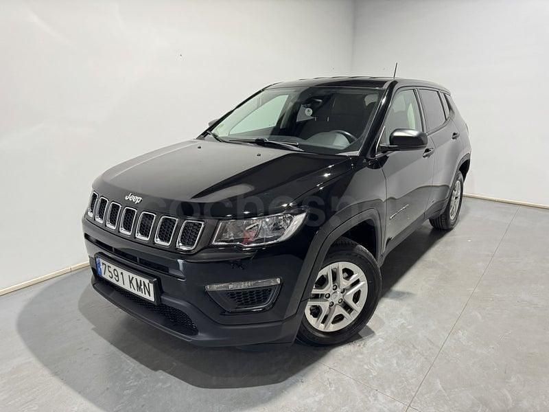 Usado Jeep Compass Sport 120 CV (88 kW) 2018 Negro SUV