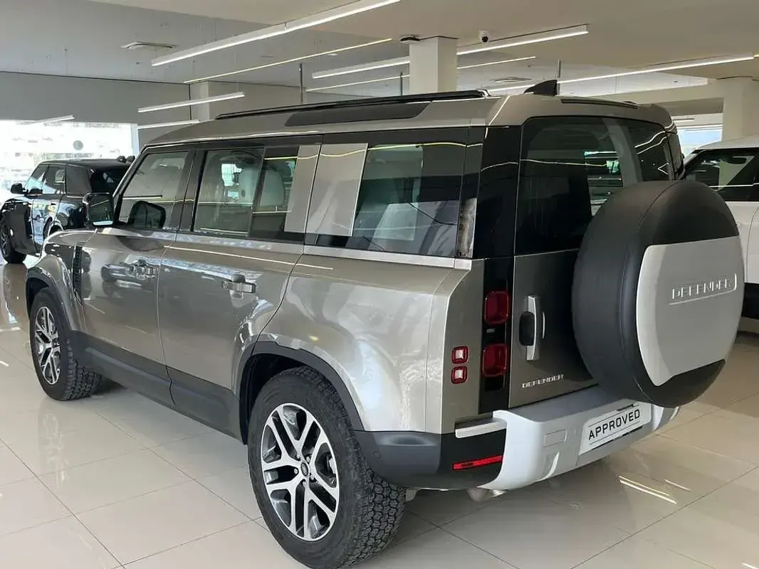 Usado Land Rover Defender S 249 CV (183 kW) 2024 Gris SUV
