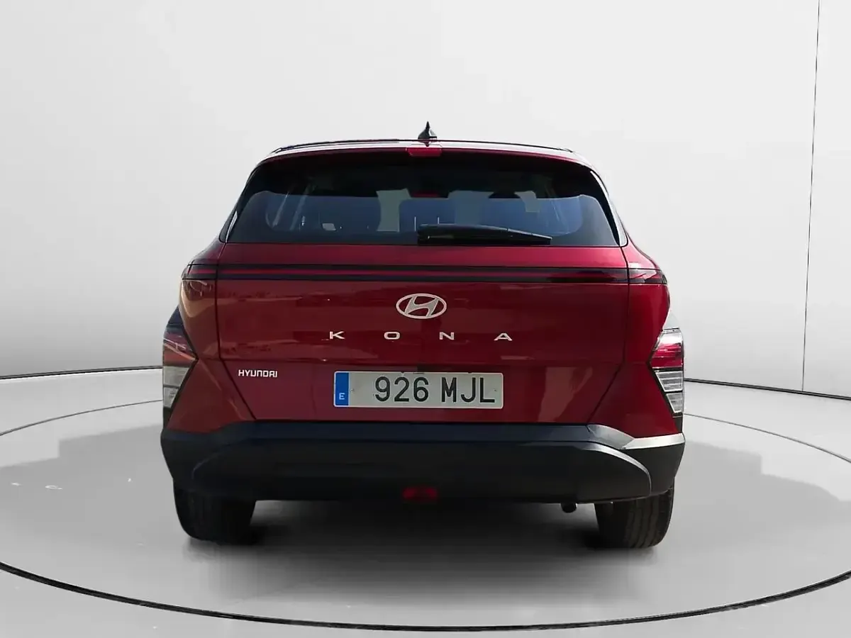 Usado Hyundai Kona 120 HP (88 kW) 2023 Vermelho SUV