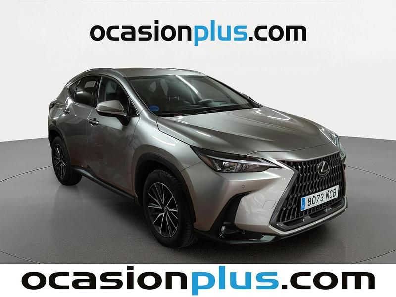 Usado Lexus NX450h+ 306 CV (225 kW) 2025 Gris plata SUV