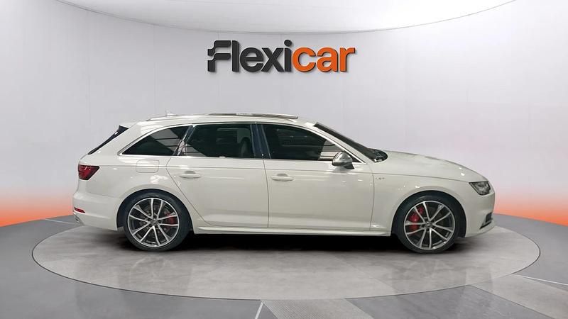 Usado Audi A4 Premium 354 CV (260 kW) 2017 Blanco Familiar