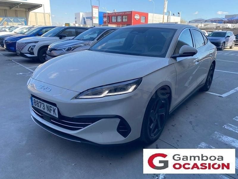 Usado BYD Seal Comfort 212 CV (155 kW) 2025 Gris / plata Berlina