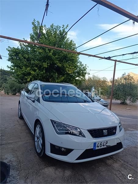 Blanco Usado 2016 Seat Leon ST FR Familiar | 10.600 € (Buen precio) - Imagen 1/4