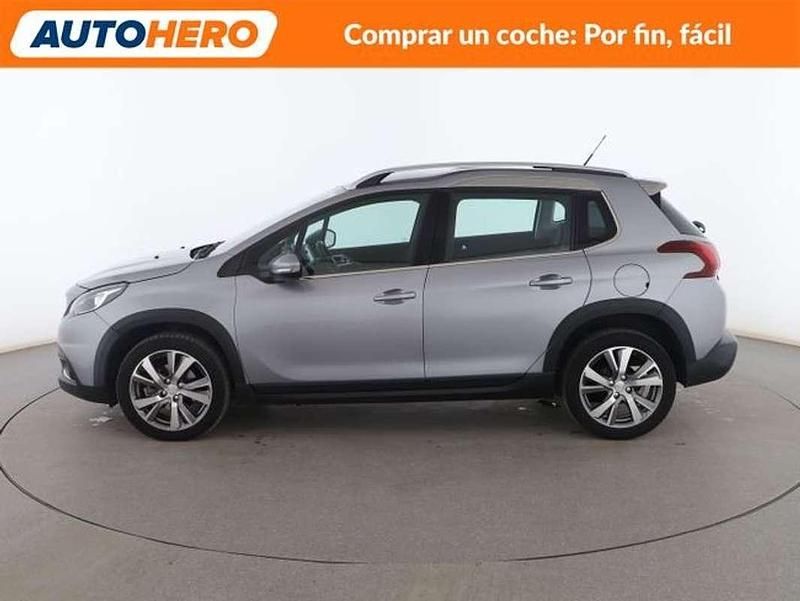 Usado Peugeot 2008 Allure 110 CV (80 kW) 2019 Plateado SUV
