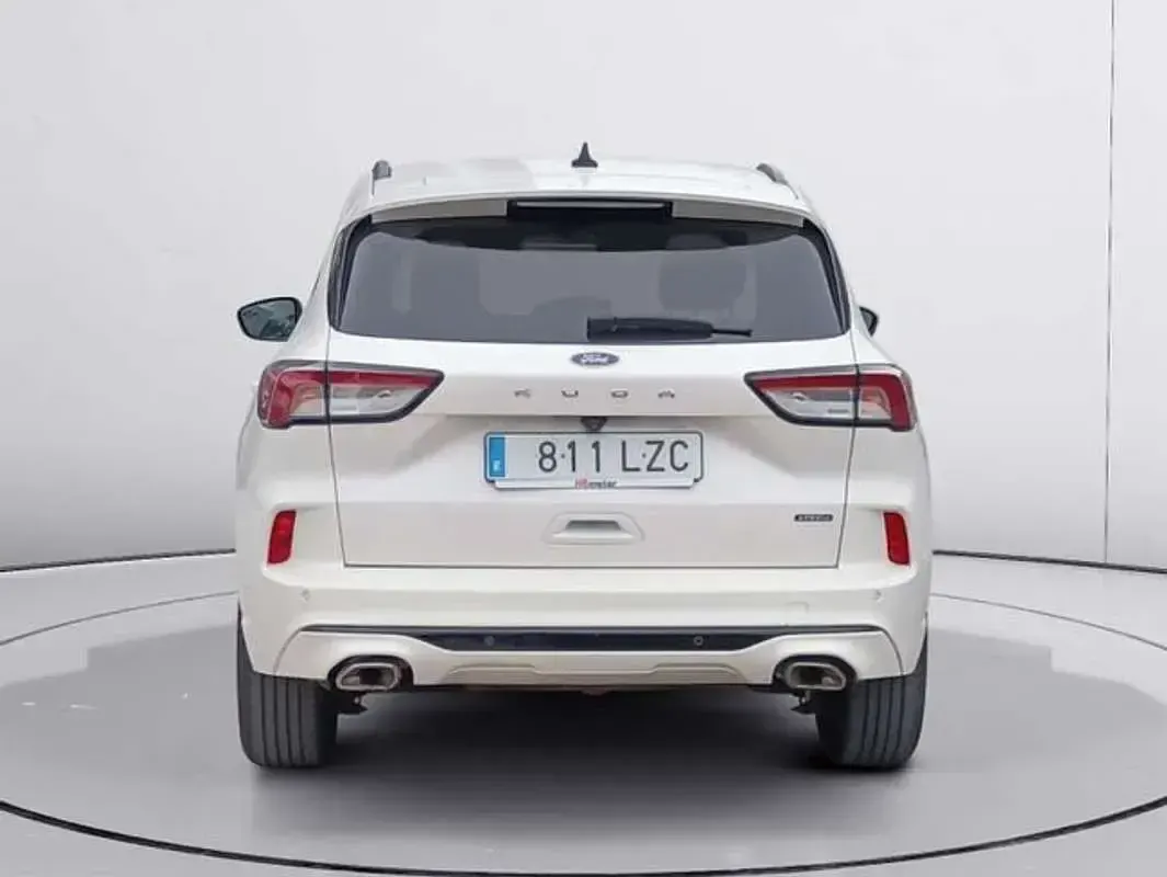 Usado Ford Kuga ST-Line 226 CV (166 kW) 2022 Blanco SUV