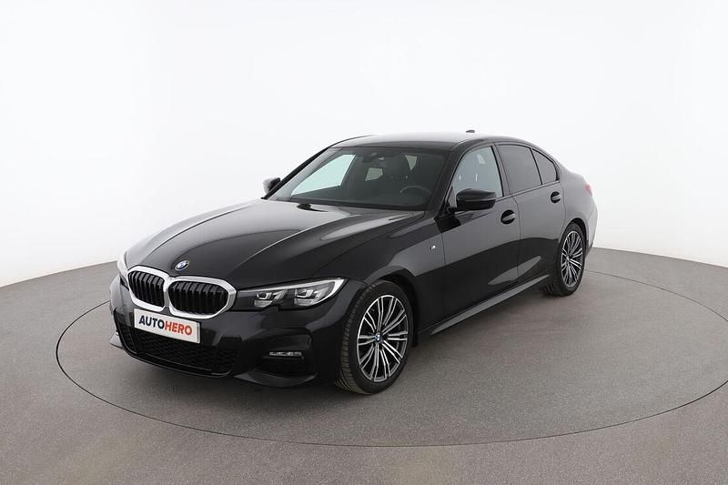 Negro Usado 2020 BMW 318 M Sport Berlina | 29.599 € (Un poco caro) - Imagen 1/3