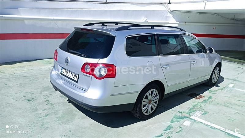 Usado VW Passat 110 CV (80 kW) 2009 Gris / plata Familiar