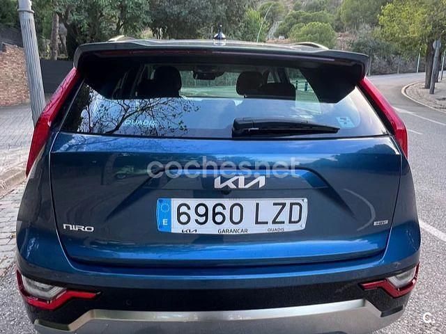 Usado Kia Niro 141 CV (103 kW) 2022 Azul SUV