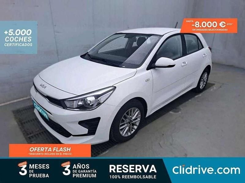 Usado Kia Rio 84 CV (61 kW) 2022 Blanco Utilitario