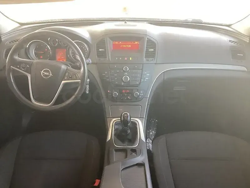 Usado Opel Insignia Edition 130 CV (95 kW) 2011 Azul Berlina